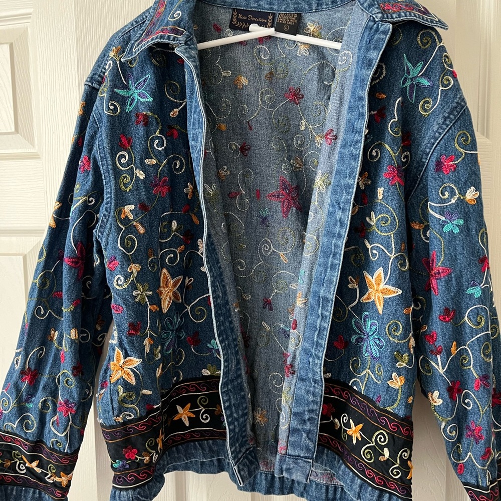 New Direction Vintage Embroidered Floral Denim Jacket